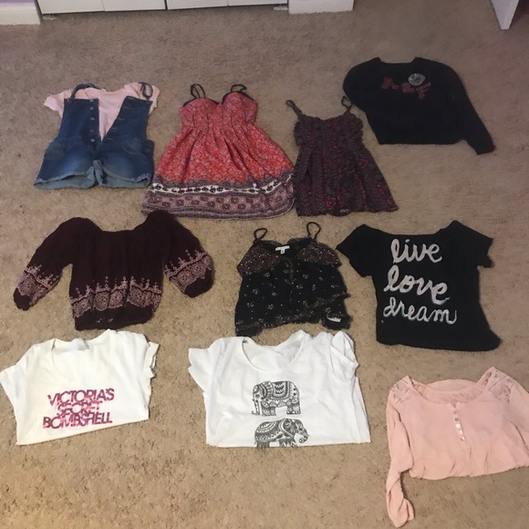 Clothing Bundle - Picture 2 of 8